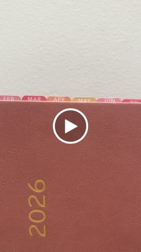 Customer video review of Monthly Tabs