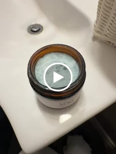 Customer video review of Aura Beauty Whip