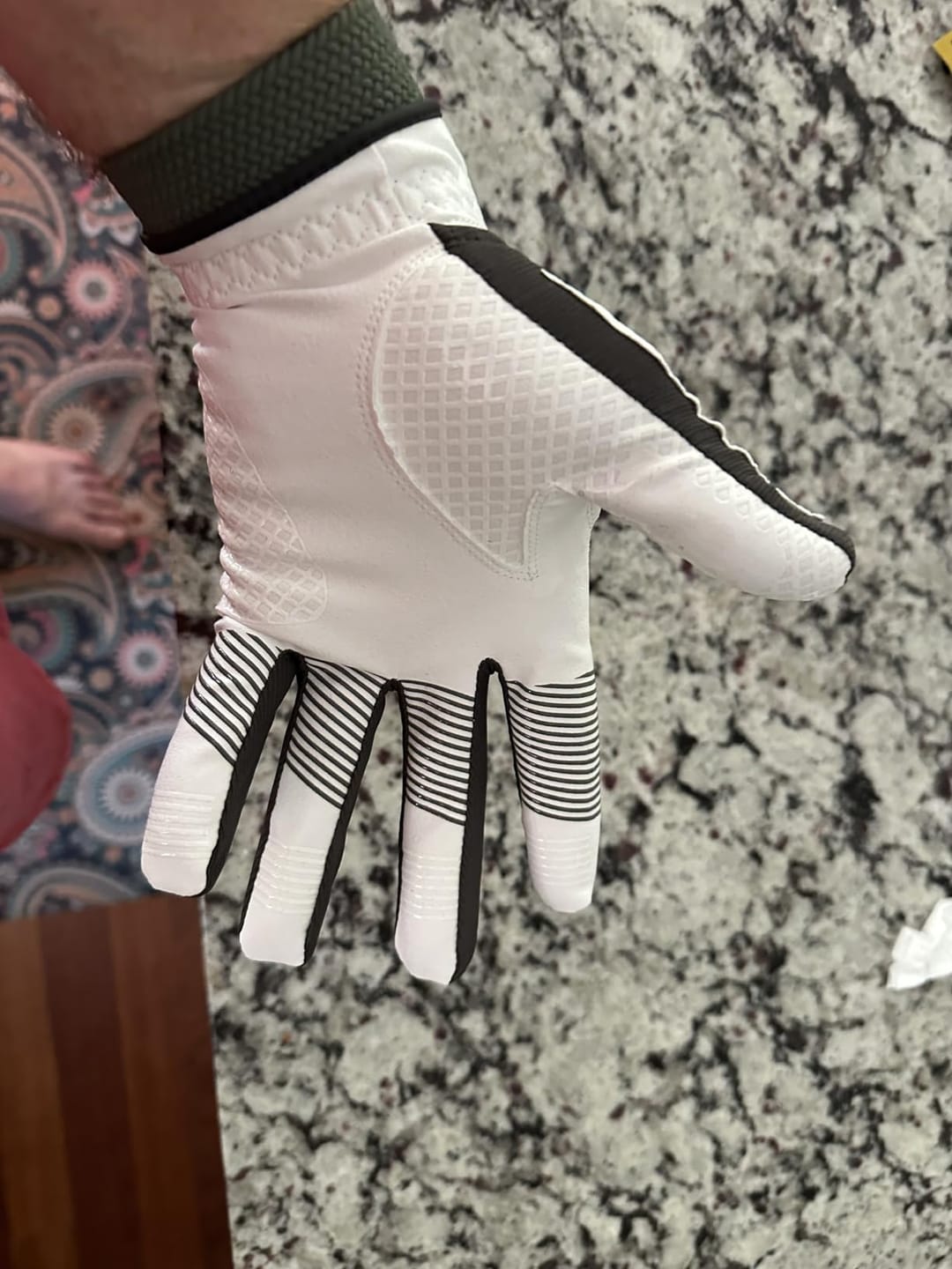 Customer photo review of Copper Advanced Tech 2.0 Men's Golf Gloves [Worn on Left Hand]