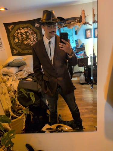 Customer photo review of The Obsidian Stone -Bolo Tie and Gift Box