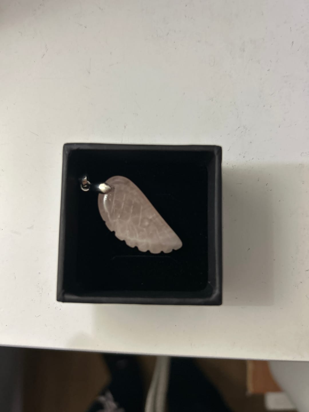 Customer photo review of Pendentif Quartz Rose "Aile d'ange"
