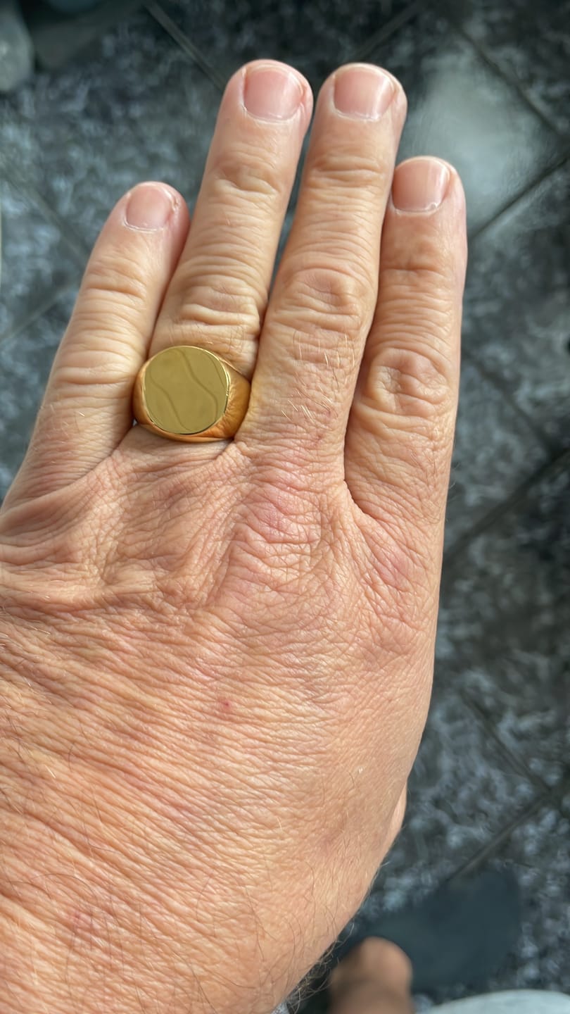 Customer photo review of ROUND. - GOLD