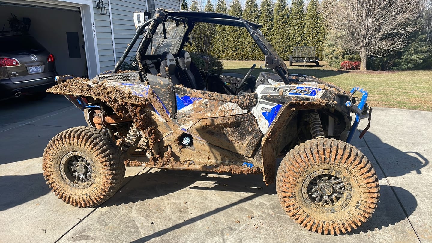 Customer photo review of Bronze Bomber Non-Acid Wheel Cleaner (32oz)