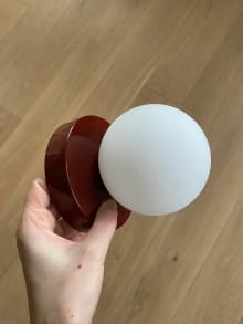 Customer photo review of Arandela de Parede Minimalista com Globo de Vidro
