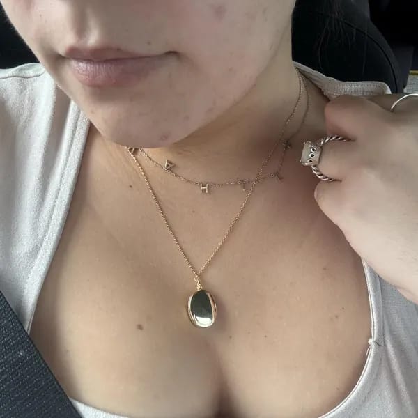 Customer photo review of Personalized Oval Locket Necklace with Photo
