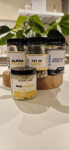 Customer photo review of Alpha Labz - Fat Is Life - Omega 3 Huile de Krill Vitamine D3 K2