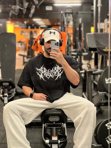 Customer photo review of ROUGH CUT CROPPED OVERSIZE T-SHIRT - DEATH METAL / BLACK