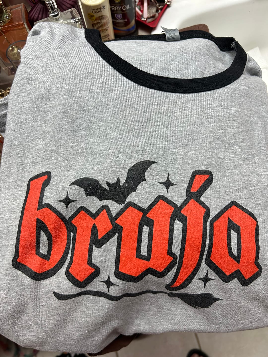 Customer photo review of La Bruja 70s Ringer t-shirt