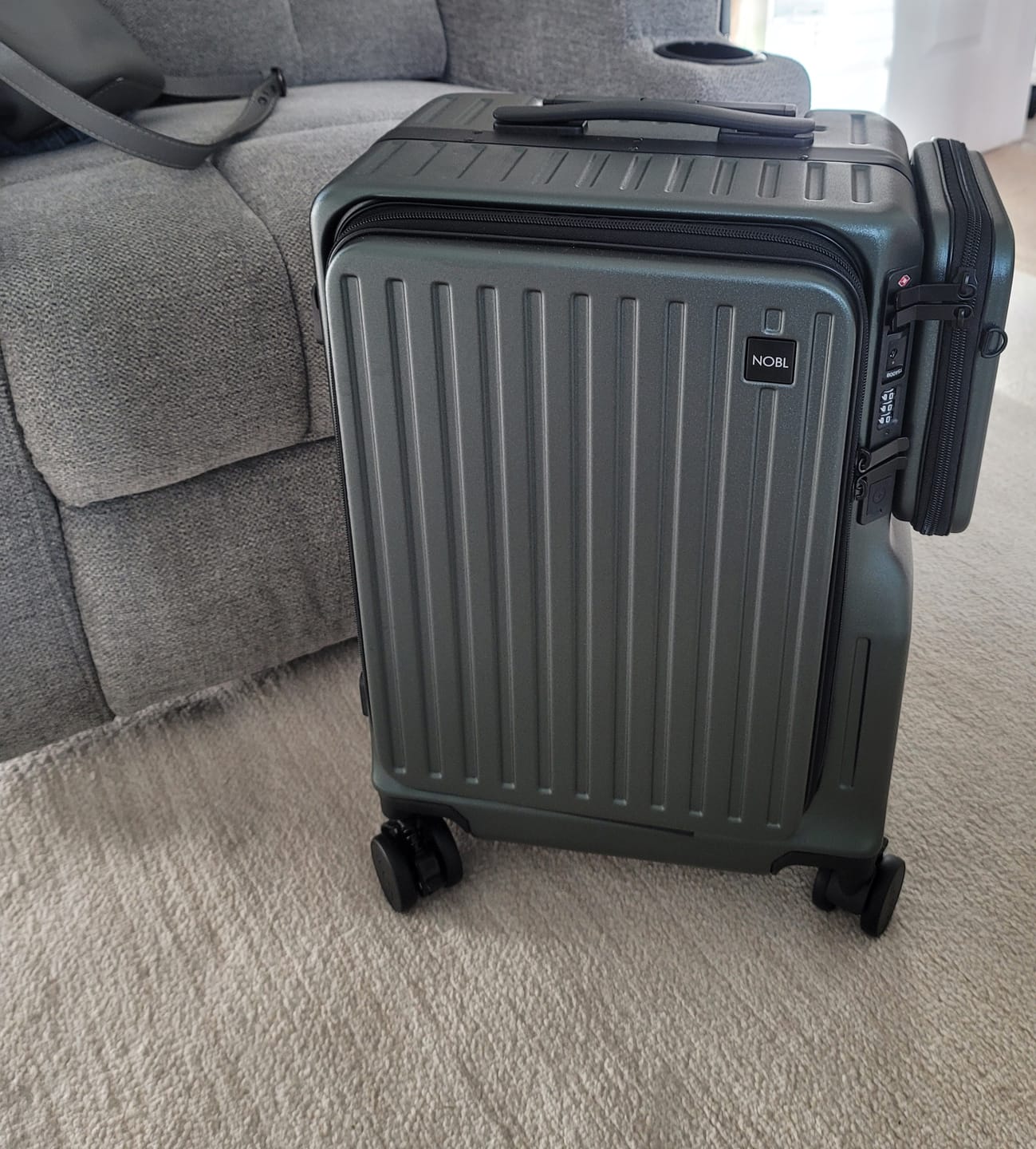 Customer photo review of Carry-On: Duo-Carry