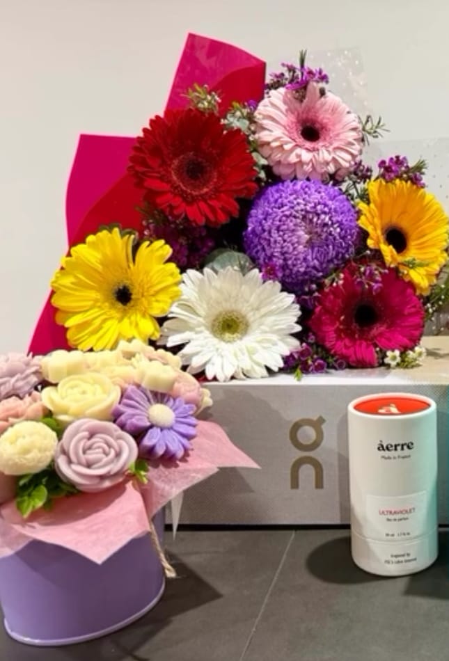 Customer photo review of Ultraviolet