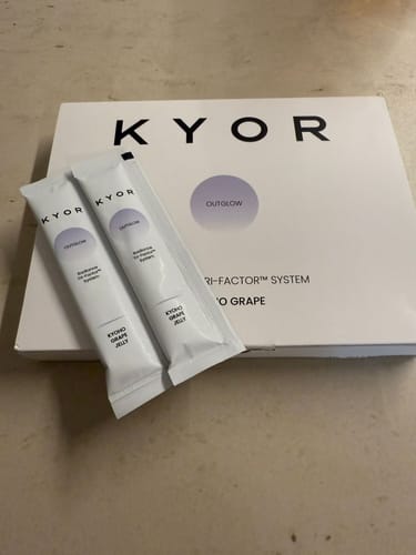 Customer photo review of OUTGLOW - Radiance Tri-Factor™ Jelly