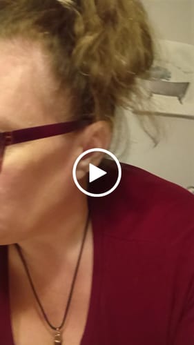 Customer video review of Besque™ Magic Body Oil - 100ml