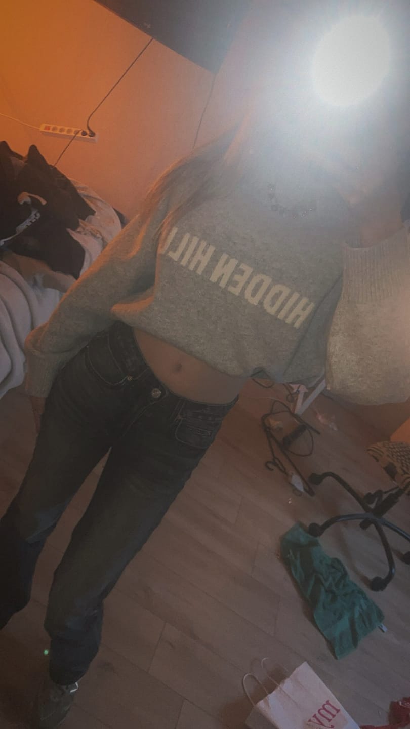 Customer photo review of KNIT SWEATER LIGHT GREY