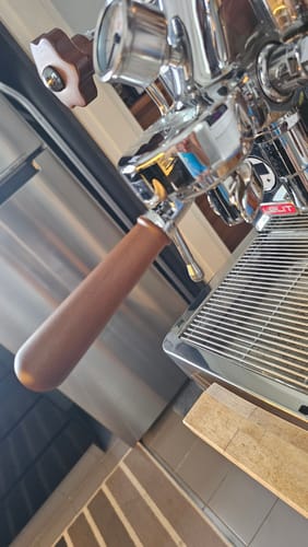 Customer photo review of (58mm) Lelit Walnut Wooden Dual Spout Portafilter