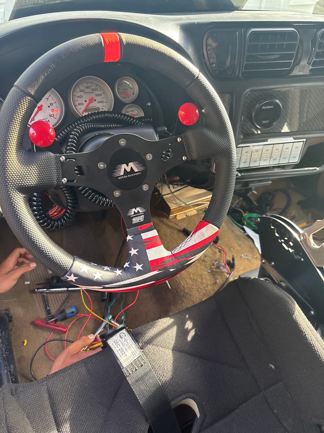 Customer photo review of Motion GM/Ford Bolt-On SFI Steering Quick Release Hub 5/6 Bolt Pattern 15-270