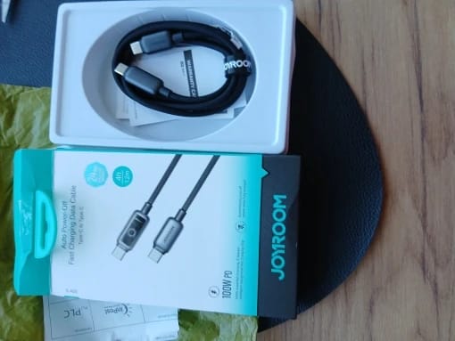 Customer photo review of Braided USB-C Cable Auto Power Off 100W Fast Charge — Black | KIMLUD