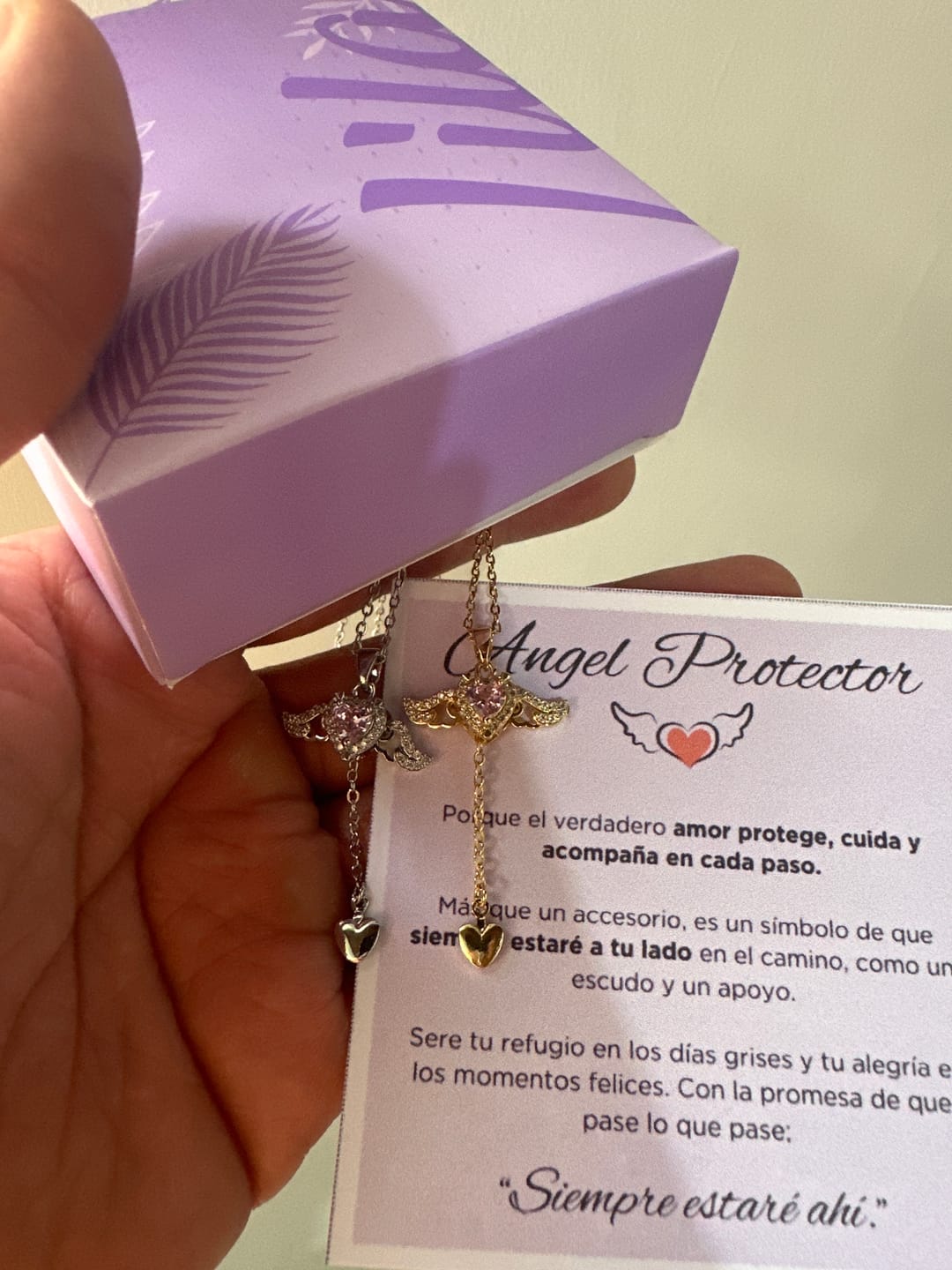 Customer photo review of 💜Collar Ángel protector 💜