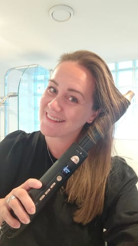 Fotorecensie van een klant over SANSBEAUTÉ® 8-IN-1 AIRSTYLER