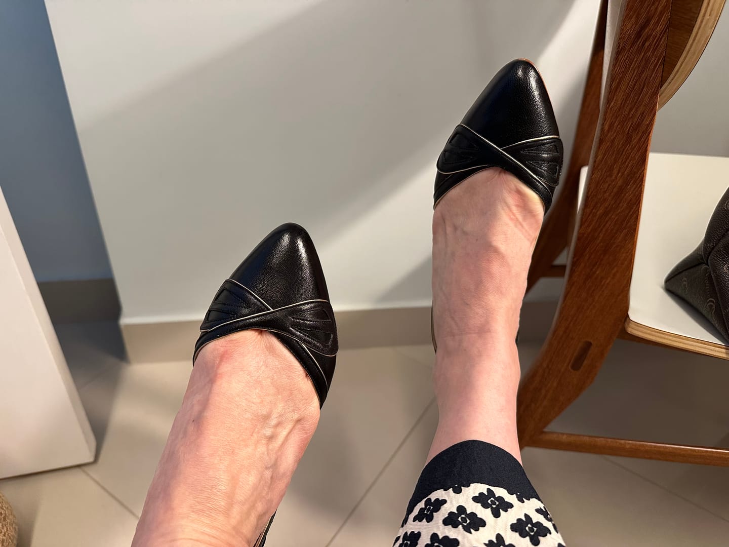 Customer photo review of Sapatilha Dália Preto