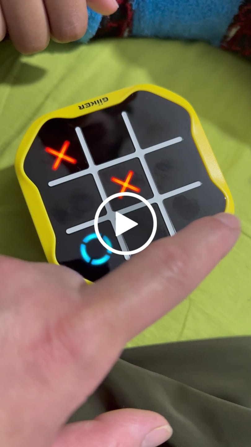 Customer video review of GiiKER Tic-Tac-Toe Bolt