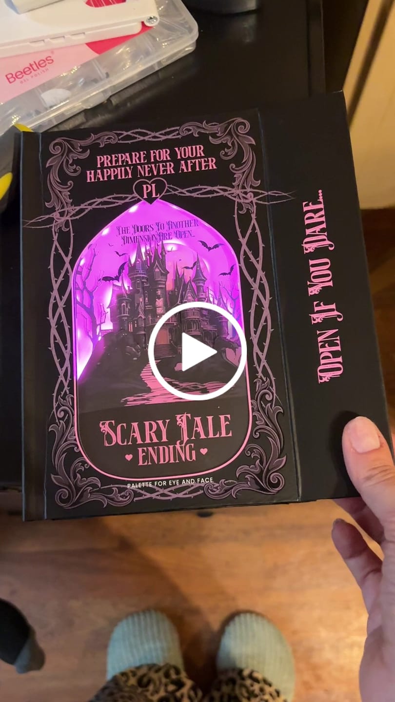 Klantvideorecensie van P.Louise Scary Tale Ending Halloween Palette