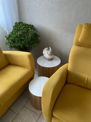 Customer photo review of YATOMI - Set de 2 tables basses rondes en bois massif avec rangement
