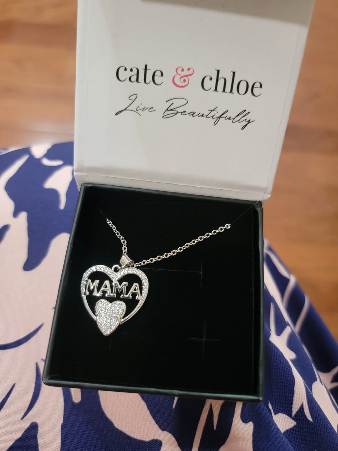 Customer photo review of Selena 18k White Gold Plated Mama Heart Pendant Necklace with Simulated Diamond Crystals