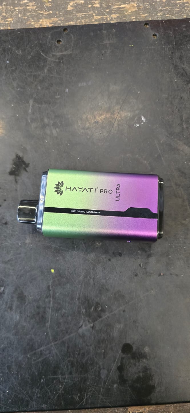 Customer photo review of Hayati Pro Ultra 15000 Puffs Disposable Vape