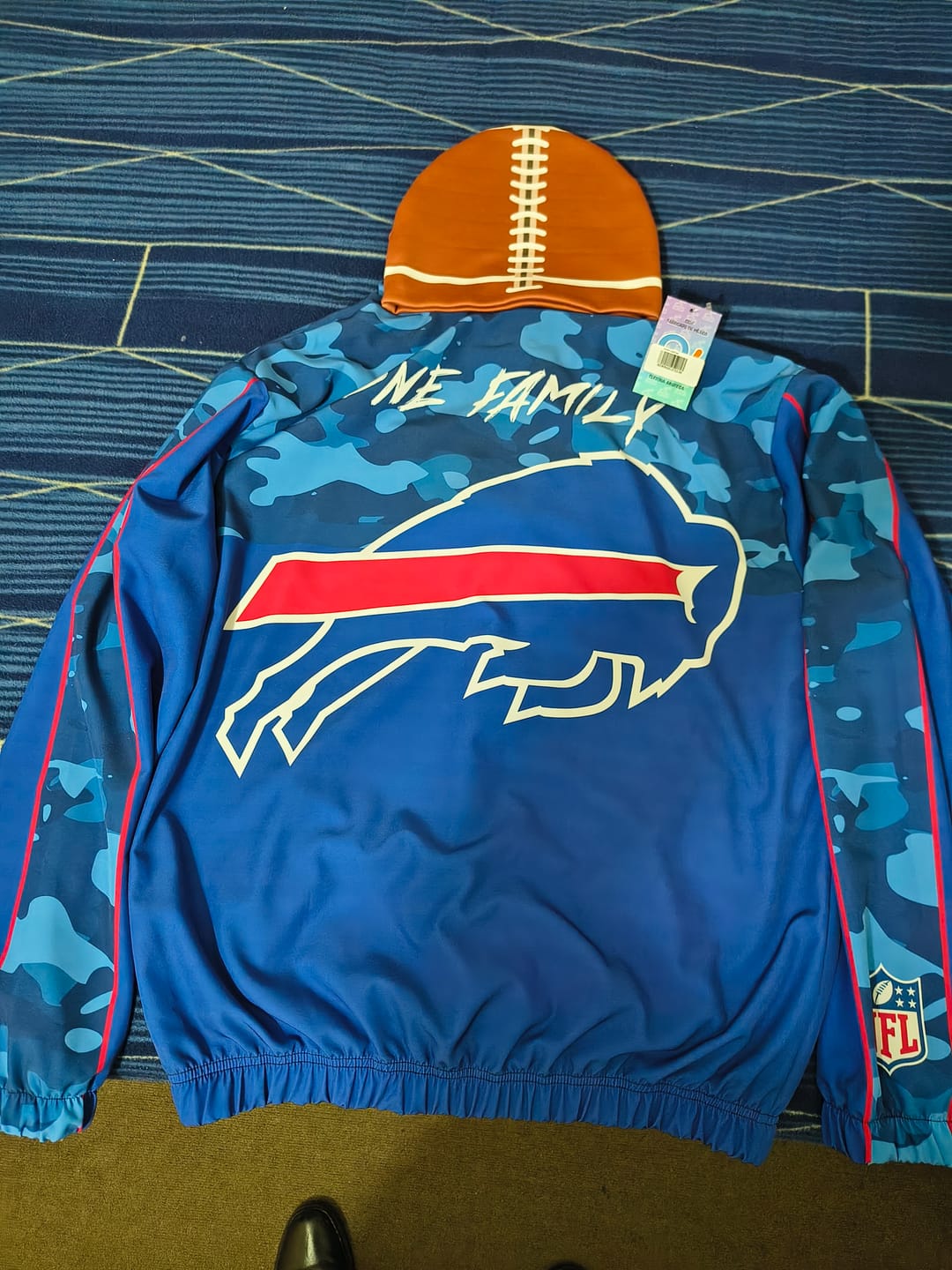 Customer photo review of Bomber Jacket Buffalo Bills Camuflaje