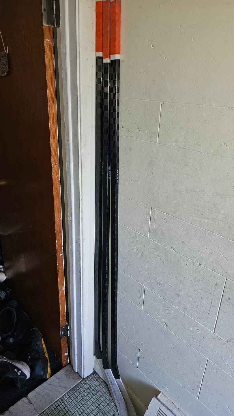 Customer photo review of Prototype All Black Superlite Sr LONG 70" (395g)