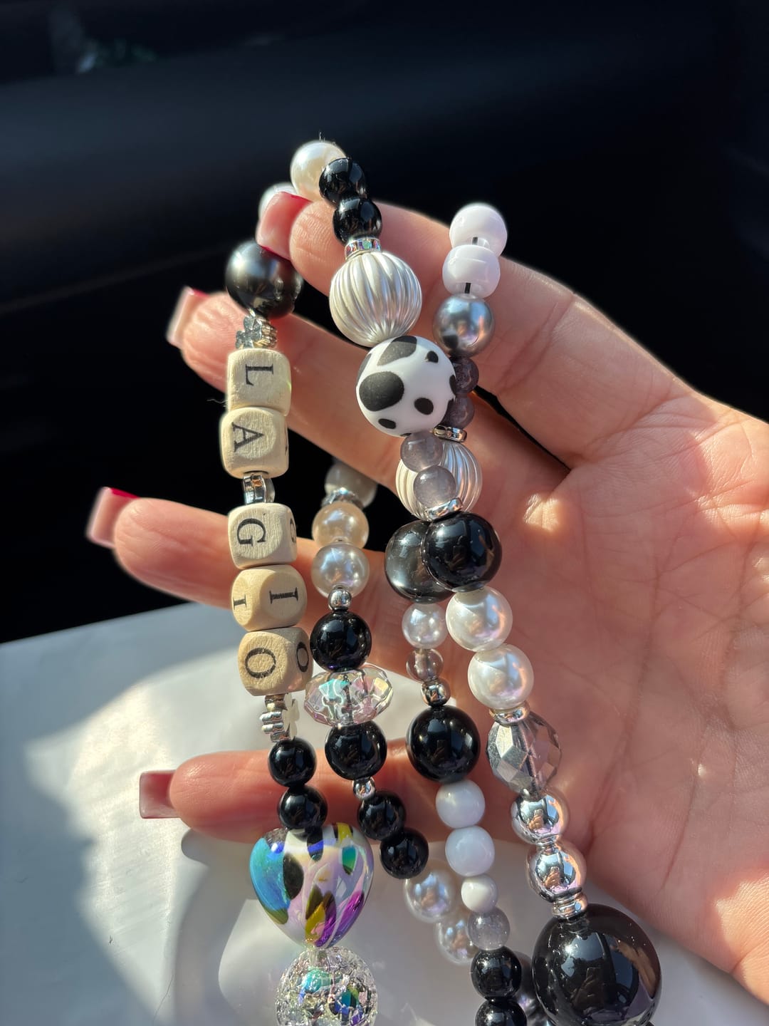 Customer photo review of Portachiavi Lungo da collo di perle fatto a mano 🖤 Nero