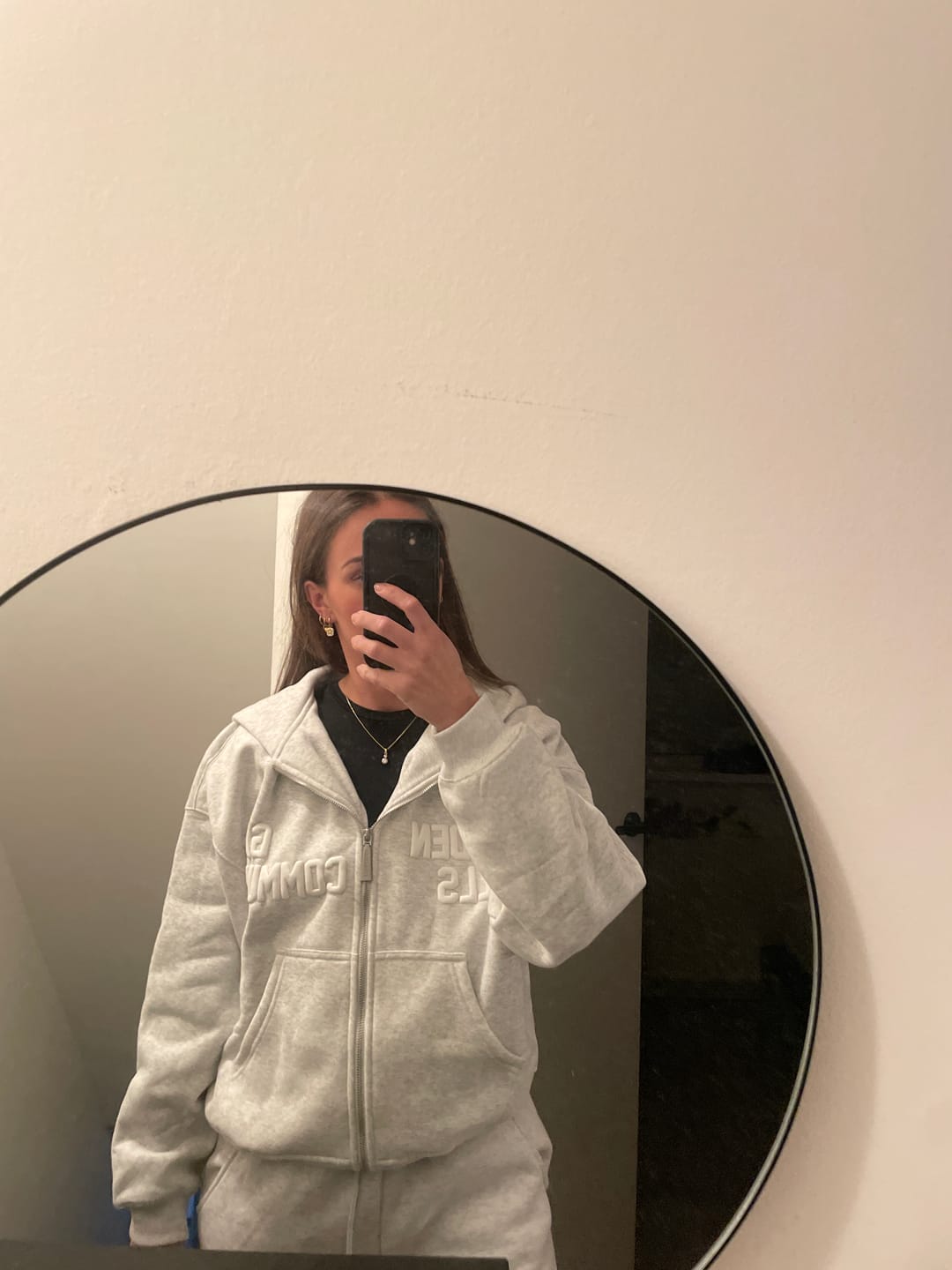 Customer photo review of GATED COMMUNITY ZIP HOODIE LIGHT GREY