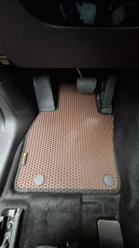 Customer photo review of Auto Fußmatten nach Maß - Komplettset