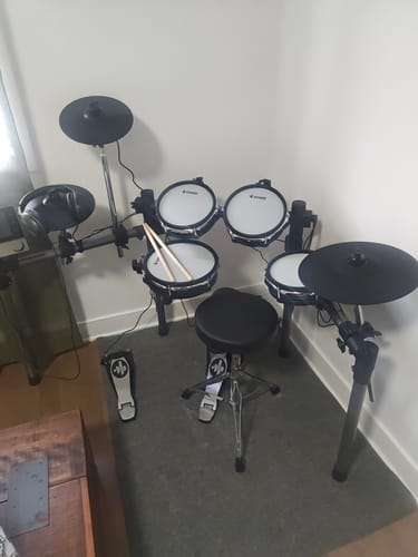 Customer photo review of Donner Beat Electronic Drum Kit