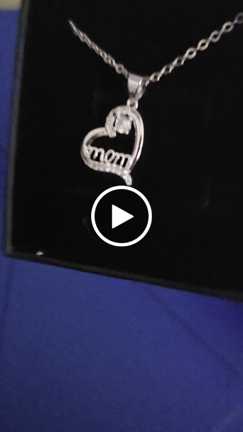 Customer video review of Thelma 18k White Gold Plated Mom Heart Necklace with Simulated Diamond Crystals