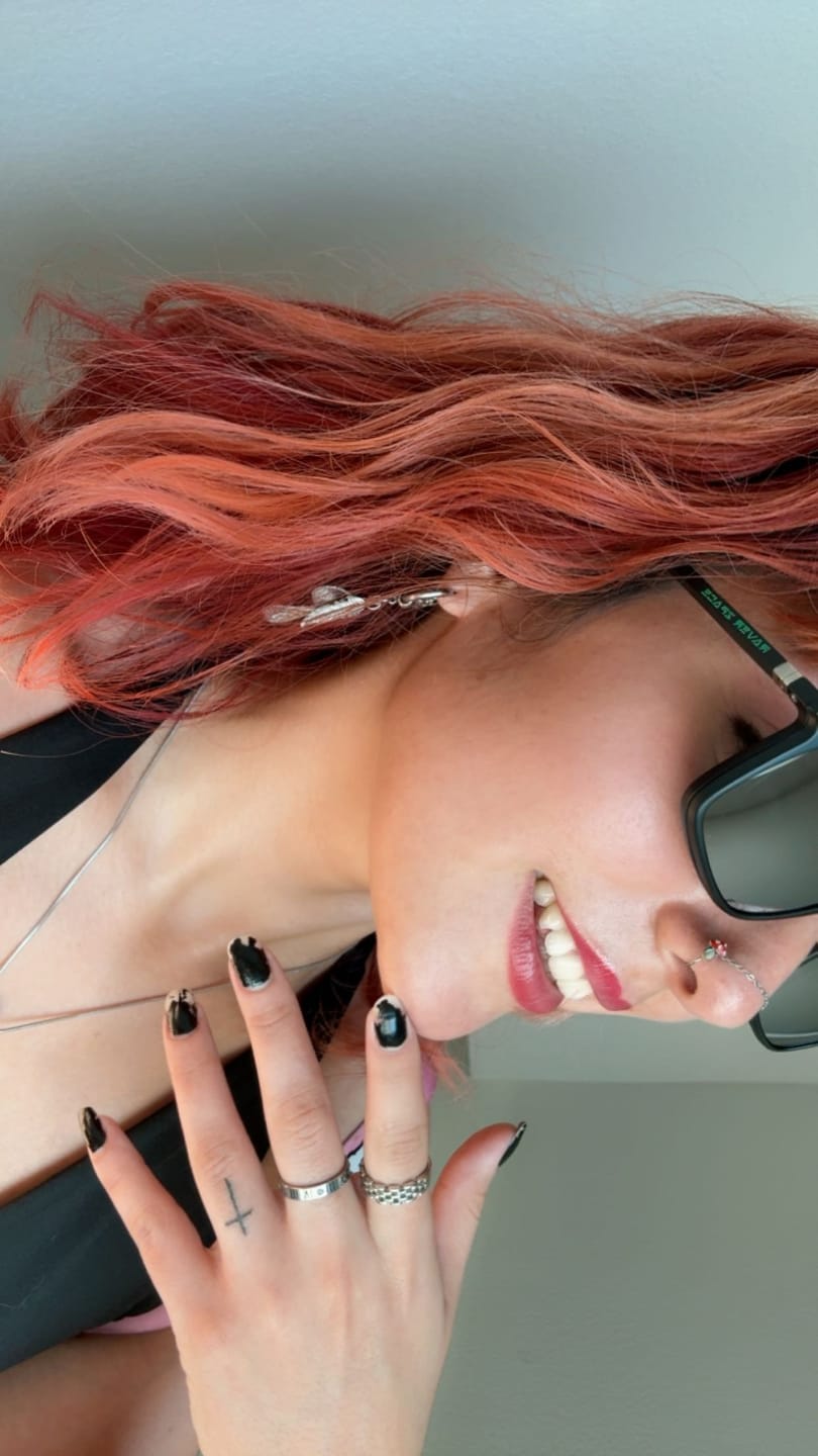 Customer photo review of NoirPhase™ Switchable Diffraction Sunglasses - RZ3420BLK