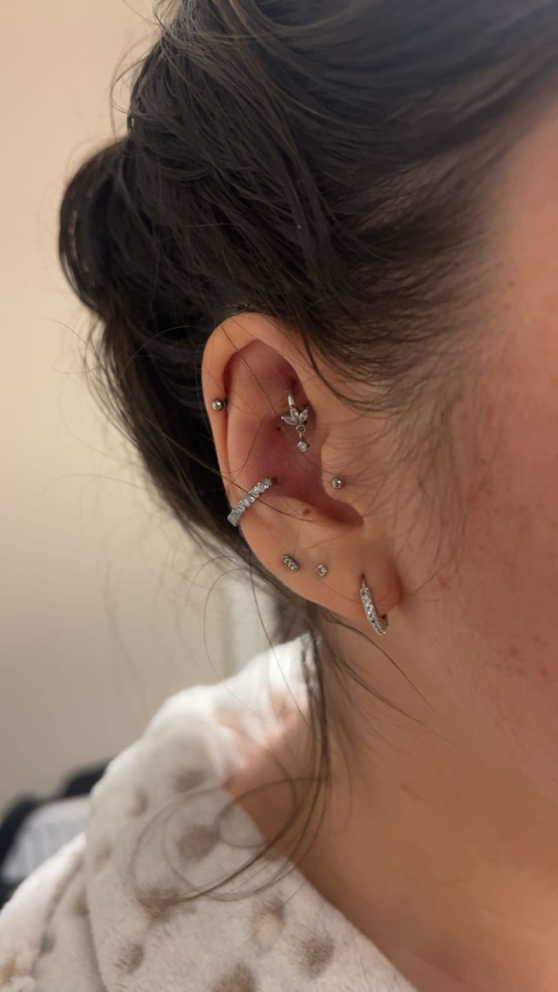 Customer photo review of LANI Droplet Cartilage Hoop