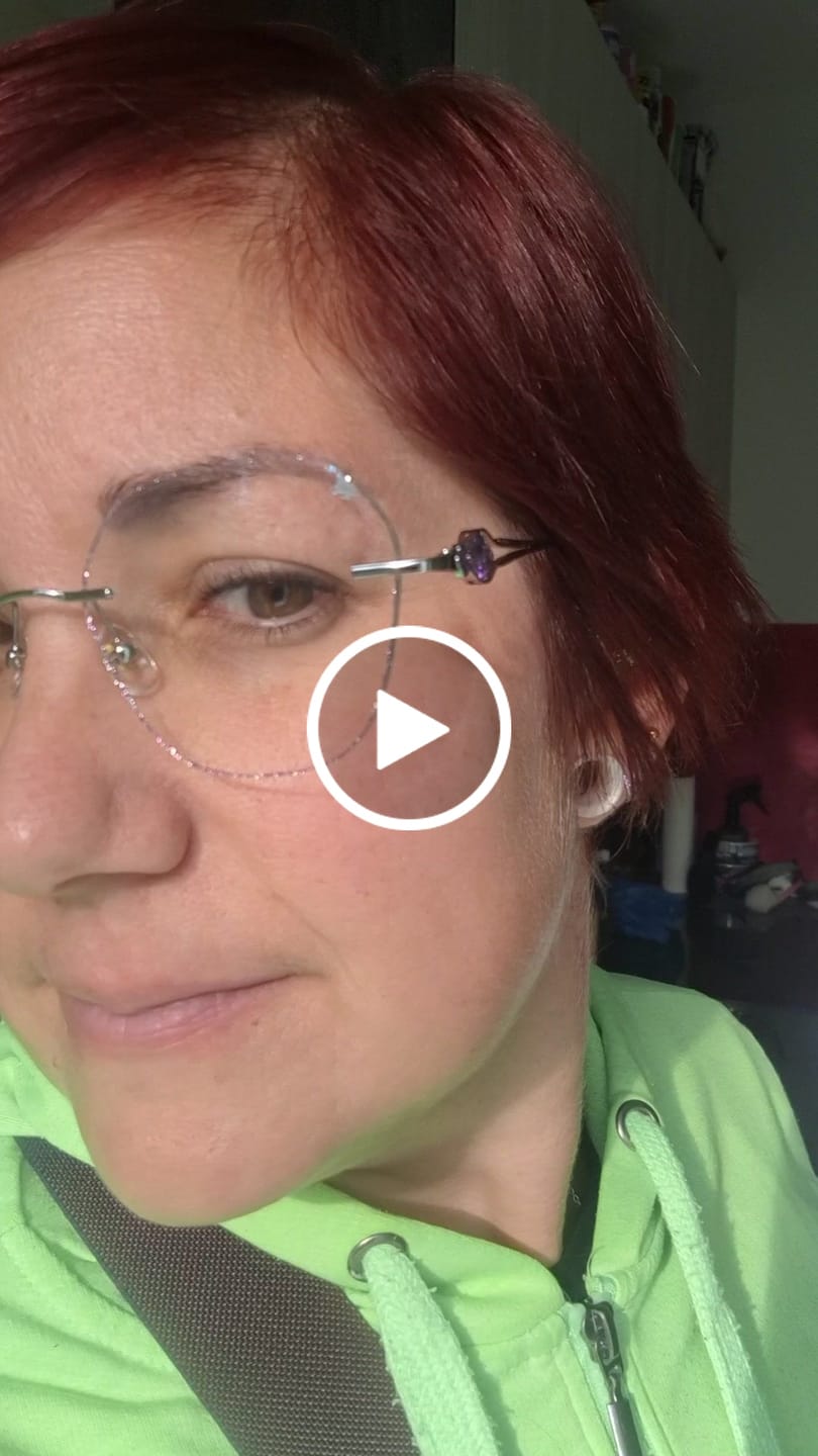 Customer video review of Iris Eyeglasses