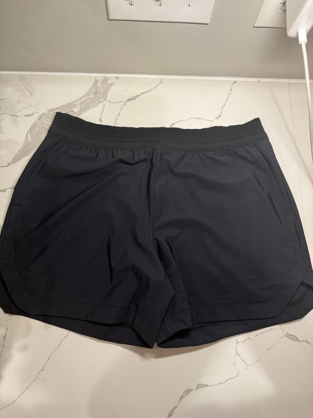 Customer photo review of Core Hybrid Shorts 5" Inseam