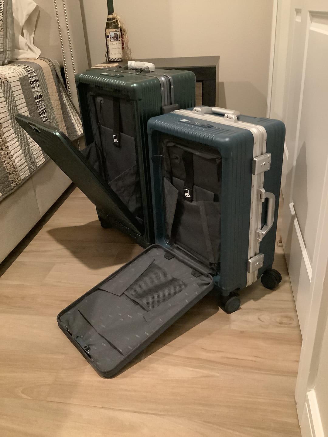 Customer photo review of Check-In Medium: All-In-One 24"