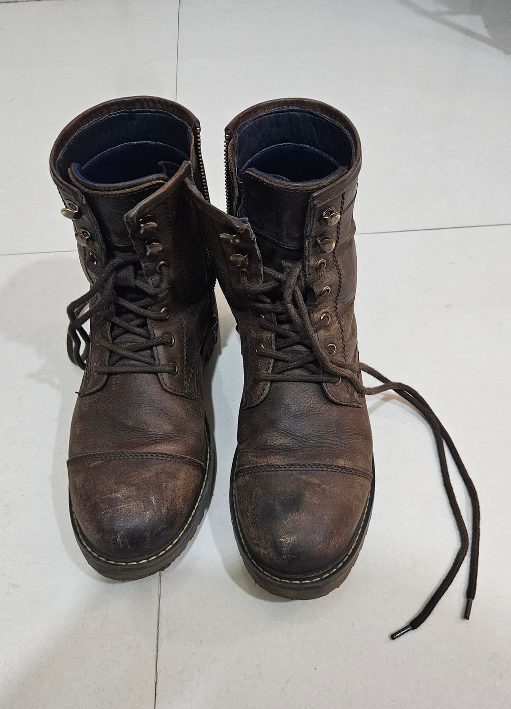 Customer photo review of boots brute mocha