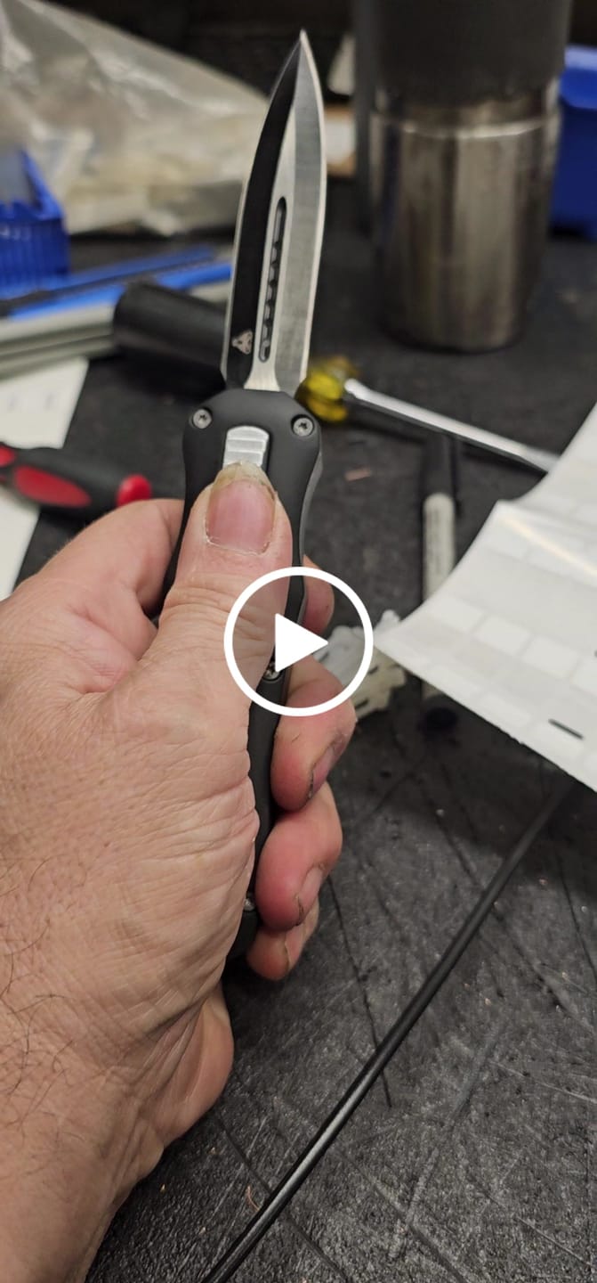 Customer video review of Black Reaper OTF Knife