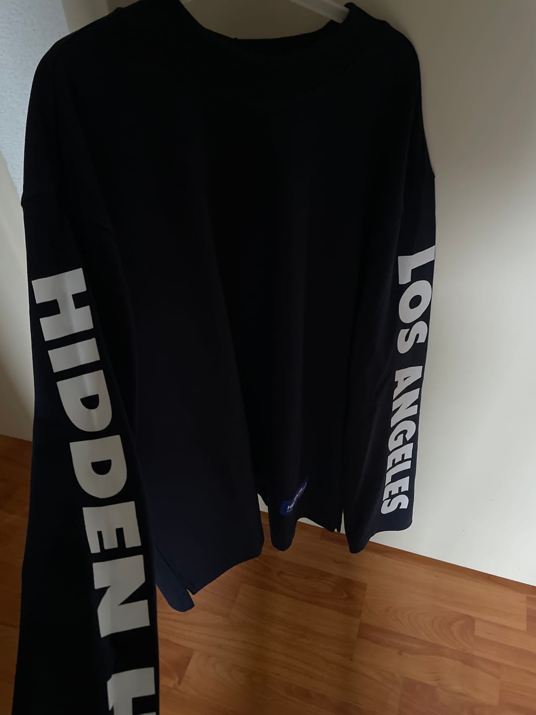 Avis client avec photo sur le T-SHIRT À MANCHES LONGUES NAVY