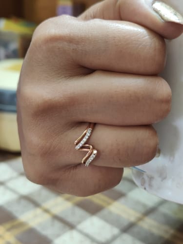 Customer photo review of Rose Gold Furl Diamond Ring