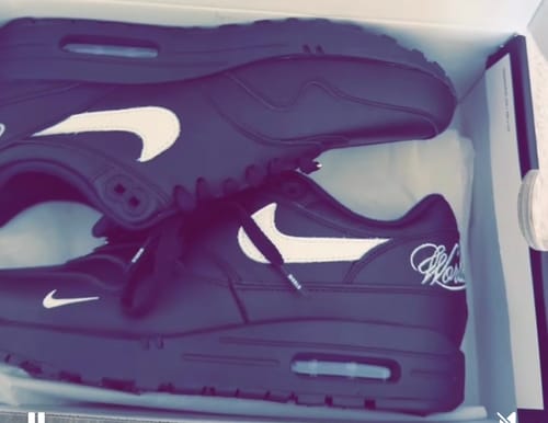 Customer photo review of Supreme X Nike Air Max 1 87 Black & White