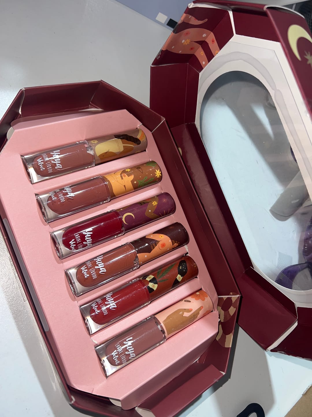Customer photo review of Labiales Velvet - Edición Limitada