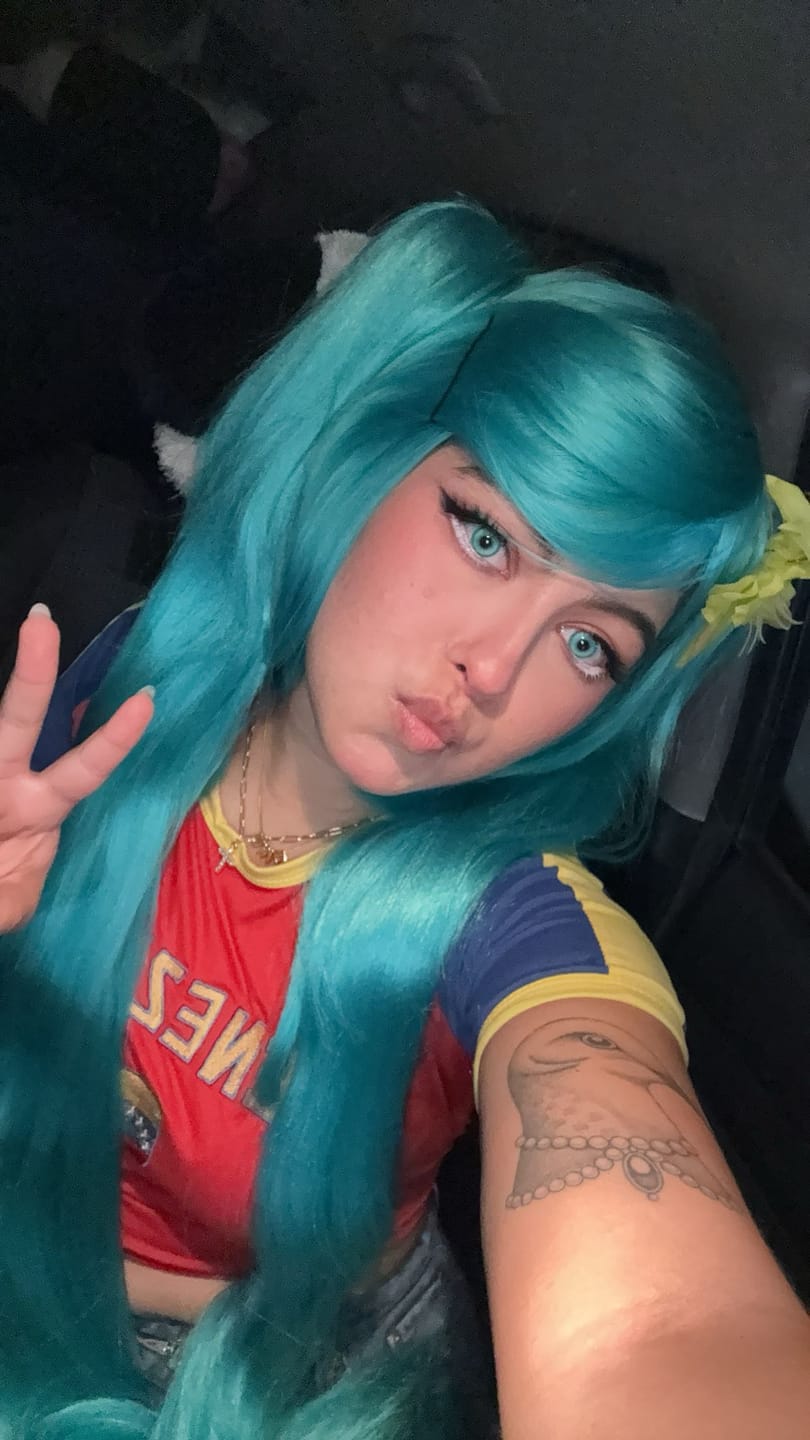 Customer photo review of Cosplay Fairy Mint Green Colored Contact Lenses
