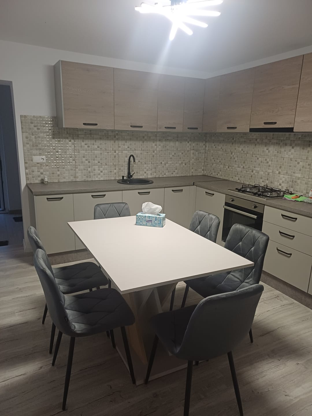 Customer photo review of Masa extensibila XARELTO, casmir/stejar, PAL furniruit, 130/175x85x76 cm