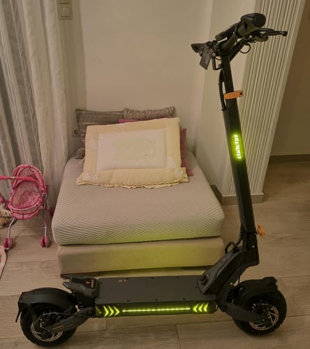 Customer photo review of Ausom L2 Dual Motor Electric Scooter