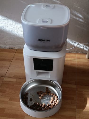 Customer photo review of Akıllı Otomatik Kedi Mama Kabı